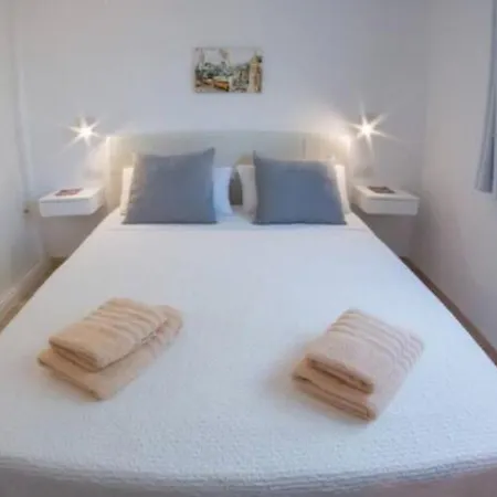 Boutique Apartment *